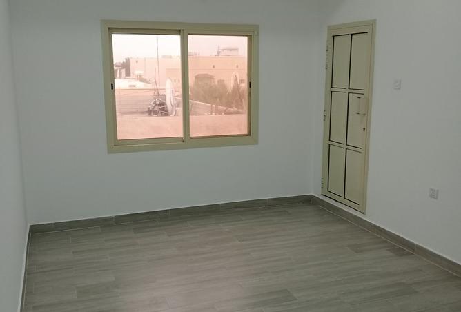 957327 - Property Image 2