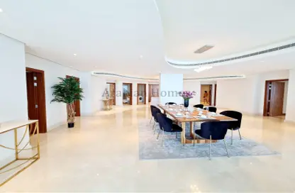 Dining Room image for: Penthouse - 5 Bedrooms - 5 Bathrooms for rent in The Treasure - Dilmunia Island - Muharraq Governorate, Image 1