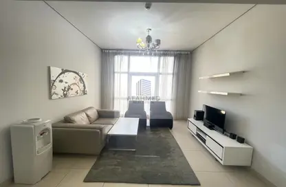 Living Room image for: Apartment - 1 Bedroom - 1 Bathroom for rent in Um Al Hasam - Manama - Capital Governorate, Image 1