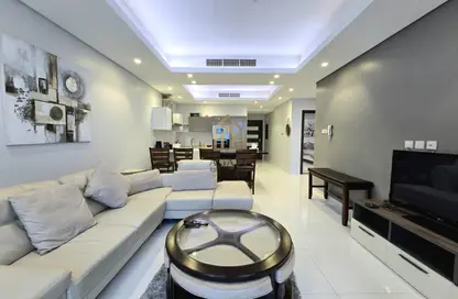 Apartment - 3 Bedrooms - 2 Bathrooms for rent in Amwaj Avenue - Amwaj Islands - Muharraq Governorate Apartment - 3 Bedrooms - 2 Bathrooms for rent in Amwaj Avenue - Amwaj Islands - Muharraq Governorate