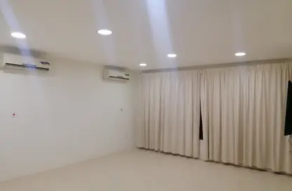 Villa - 5 Bedrooms - 6 Bathrooms for rent in Al Dair - Muharraq Governorate