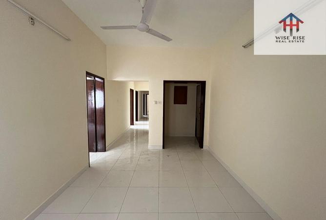 979595 - Property Image 2