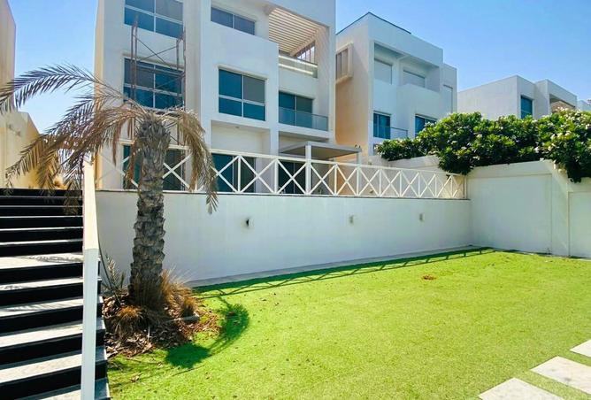 955178 - Property Image 2