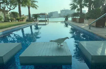 Pool image for: Villa - 7 Bedrooms for sale in Najma - Amwaj Islands - Muharraq Governorate, Image 1