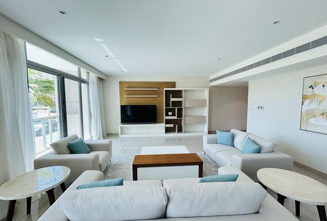 954076 - Property Image 3