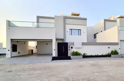 فيلا - 4 غرف نوم - 6 حمامات للبيع في سماهيج - المحرق