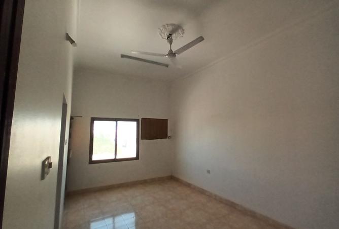 958752 - Property Image 2