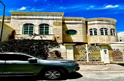 Villa - 5 Bedrooms - 4 Bathrooms for sale in Galali - Muharraq Governorate