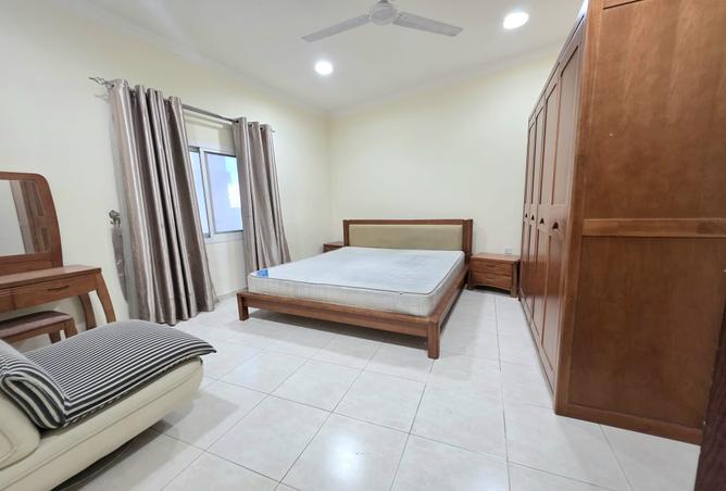 956294 - Property Image 3