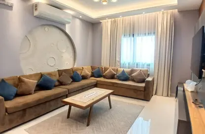 Apartment - 3 Bedrooms - 4 Bathrooms for rent in Busaiteen - Muharraq Governorate Apartment - 3 Bedrooms - 4 Bathrooms for rent in Busaiteen - Muharraq Governorate