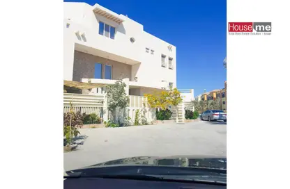 Outdoor Building image for: Villa - 3 Bedrooms - 4 Bathrooms for rent in Busaiteen - Muharraq Governorate, Image 1