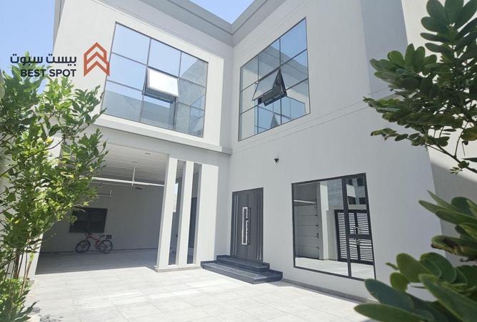 939833 - Property Image 3