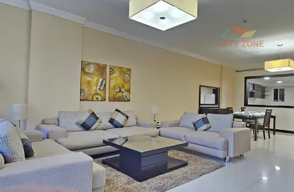 Apartment - 2 Bedrooms - 3 Bathrooms for rent in Al Juffair - Capital Governorate
