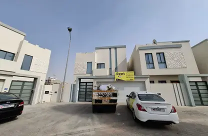 Villa - 4 Bedrooms - 4 Bathrooms for rent in Hamad Town - Northern Governorate