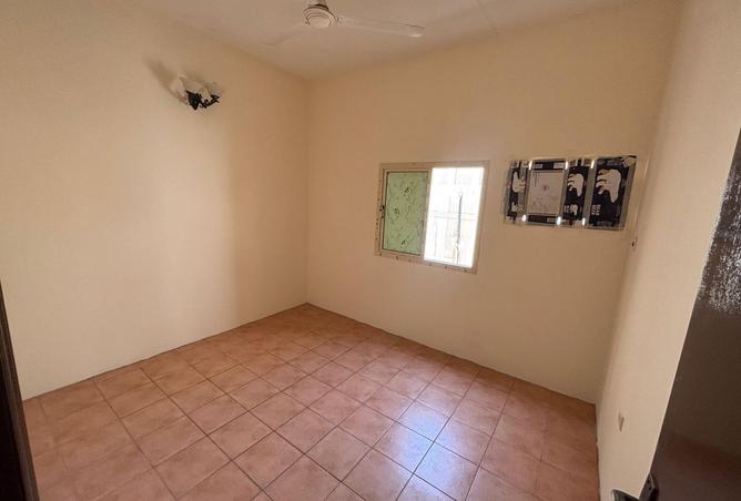 929339 - Property Image 2