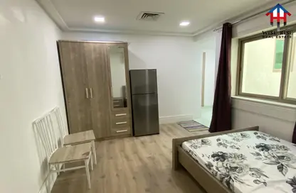 Apartment - Studio - 1 Bathroom for rent in Zinj - Manama - Capital Governorate
