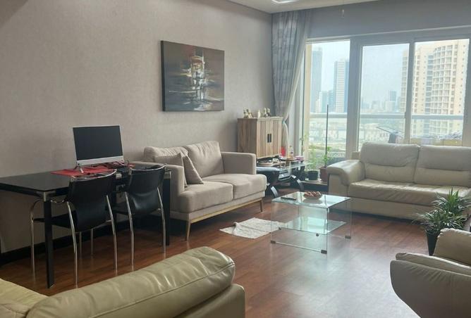 975111 - Property Image 2