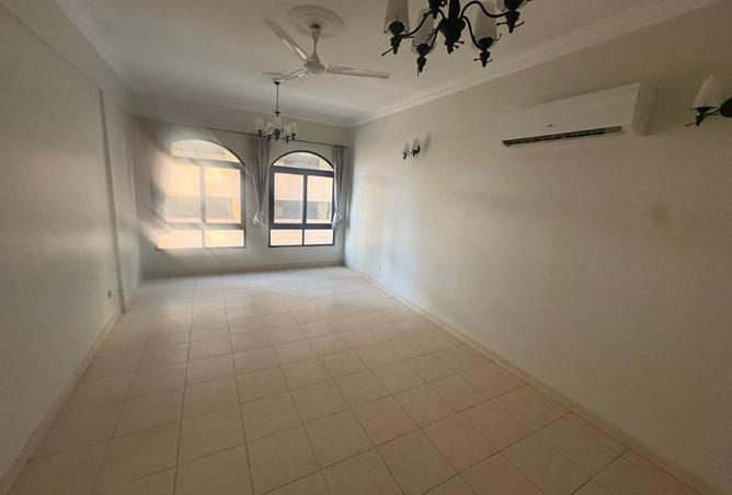 992279 - Property Image 3