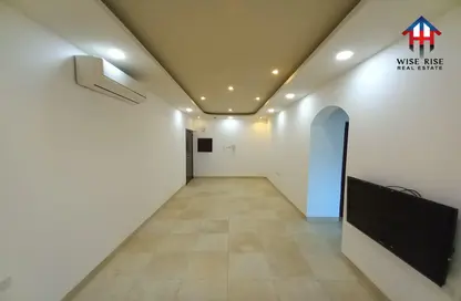 Apartment - 2 Bedrooms - 2 Bathrooms for rent in Hidd - Muharraq Governorate