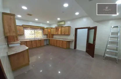 Villa - 3 Bedrooms - 5 Bathrooms for rent in Galali - Muharraq Governorate