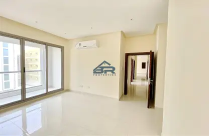 Apartment - 3 Bedrooms - 3 Bathrooms for rent in Hidd - Muharraq Governorate