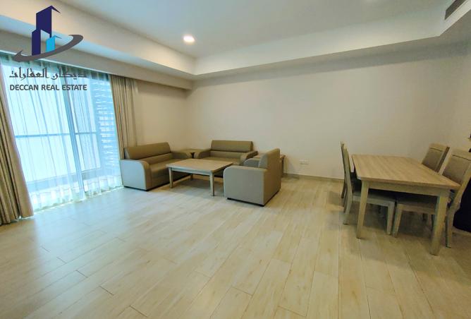 Apartment - 2 Bedrooms - 3 Bathrooms for rent in Al Juffair - Capital Governorate