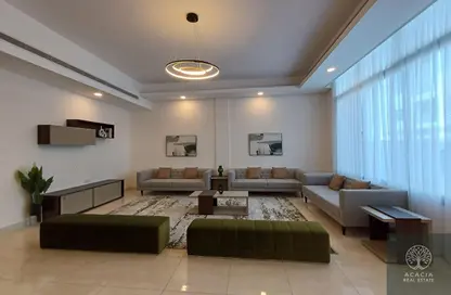 فيلا - 4 غرف نوم - 6 حمامات للبيع في سار - المحافظة الشمالية