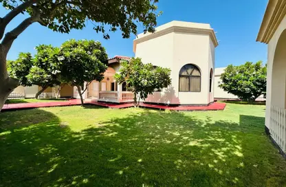 Villa - 4 Bedrooms - 4 Bathrooms for rent in Janabiya - Northern Governorate