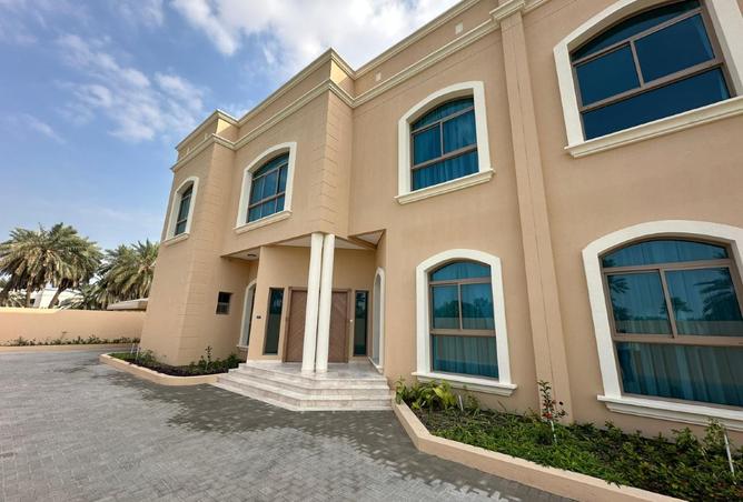 977104 - Property Image 2