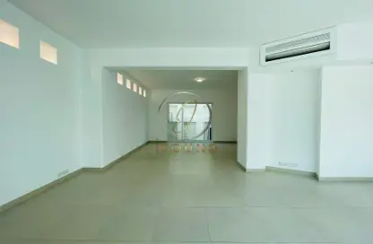 Villa - 4 Bedrooms - 4 Bathrooms for rent in Mahooz - Manama - Capital Governorate