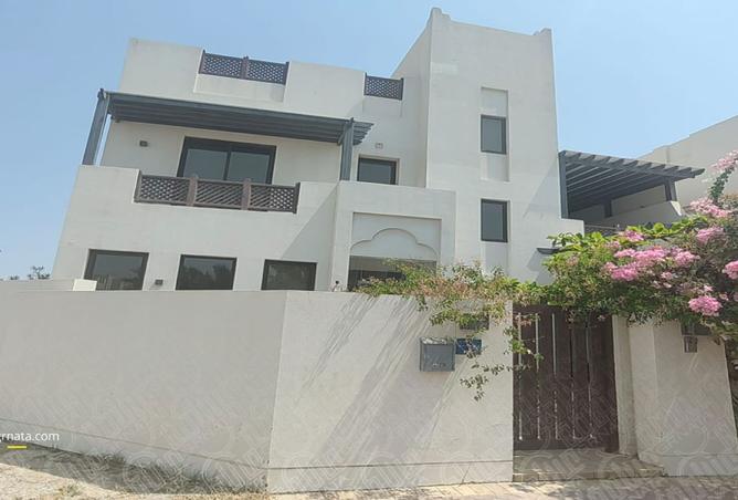 954568 - Property Image 2