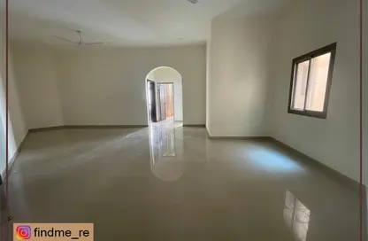 Apartment - 2 Bedrooms - 2 Bathrooms for rent in Isa Town - Central Governorate