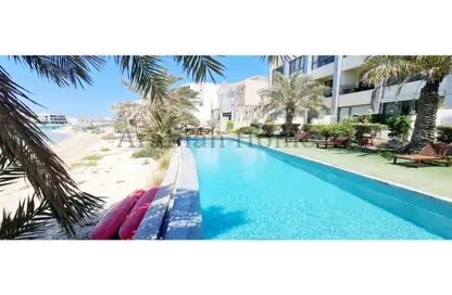 Pool image for: Villa - 4 Bedrooms - 5 Bathrooms for sale in Amwaj Avenue - Amwaj Islands - Muharraq Governorate, Image 1