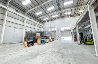Warehouse - Studio - 1 Bathroom for rent in Ras Zuwayed - Southern Governorate