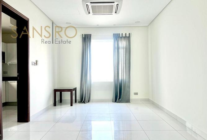 985106 - Property Image 3