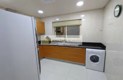 Apartment - 2 Bedrooms - 3 Bathrooms for rent in Mahooz - Manama - Capital Governorate