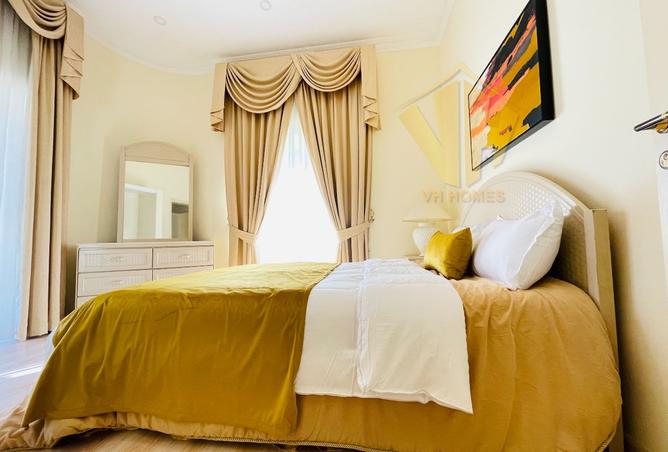 992517 - Property Image 2