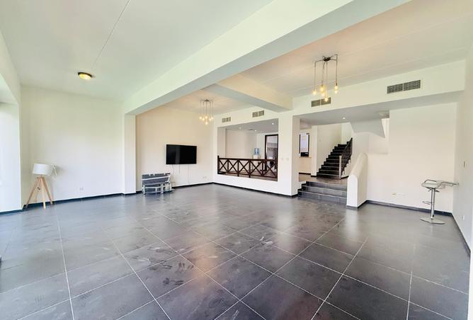 Villa - 3 Bedrooms - 4 Bathrooms for rent in Al Marsa Floating City - Amwaj Islands - Muharraq Governorate