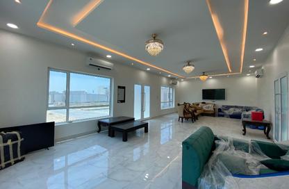 Warehouse - Studio - 2 Bathrooms for rent in Dumistan - Northern Governorate