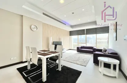 Apartment - 2 Bedrooms - 3 Bathrooms for rent in Reef Island - Capital Governorate