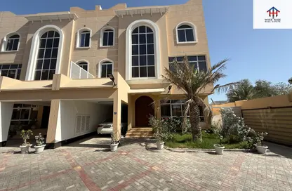 Villa - 5 Bedrooms - 6 Bathrooms for rent in Al Jasra - Northern Governorate