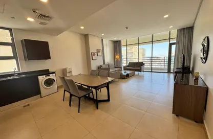 Apartment - 2 Bedrooms - 3 Bathrooms for rent in Al Juffair - Capital Governorate