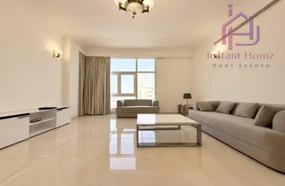 Apartment - 2 Bedrooms - 2 Bathrooms for rent in Al Juffair - Capital Governorate
