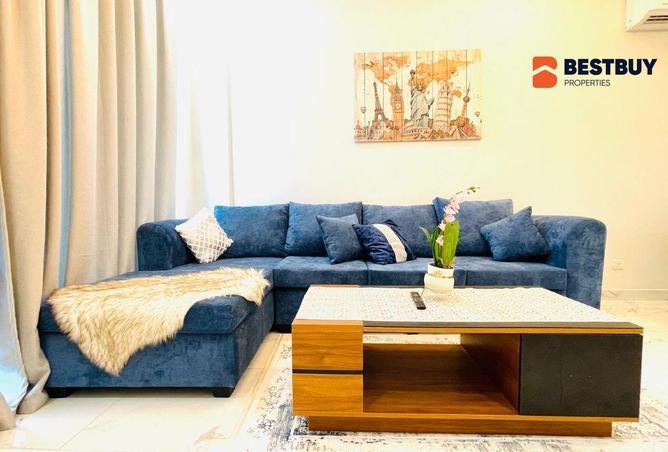 992429 - Property Image 2