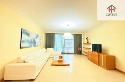 Apartment - 3 Bedrooms - 3 Bathrooms for rent in Al Juffair - Capital Governorate