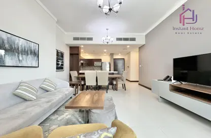 Apartment - 2 Bedrooms - 3 Bathrooms for rent in Al Juffair - Capital Governorate