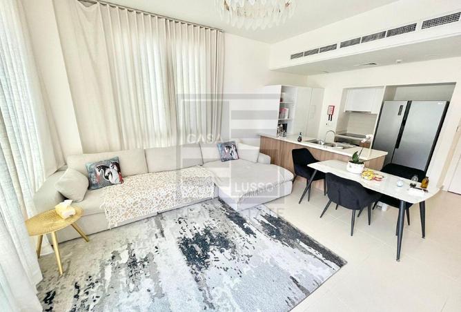 978051 - Property Image 2