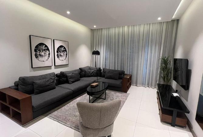 953153 - Property Image 2