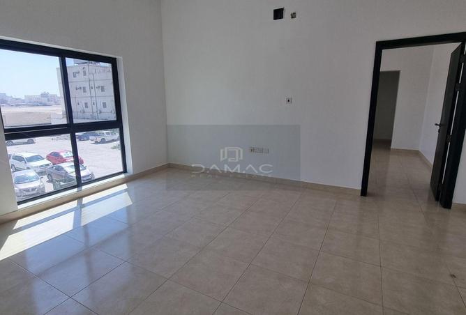 963526 - Property Image 2