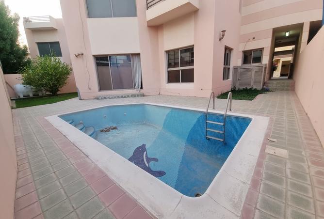 979456 - Property Image 2